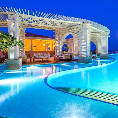 Baron Palace Sahl Hasheesh Hurghada Exterior foto The pool at the Sheraton Nha Trang Hotel & Spa Resort