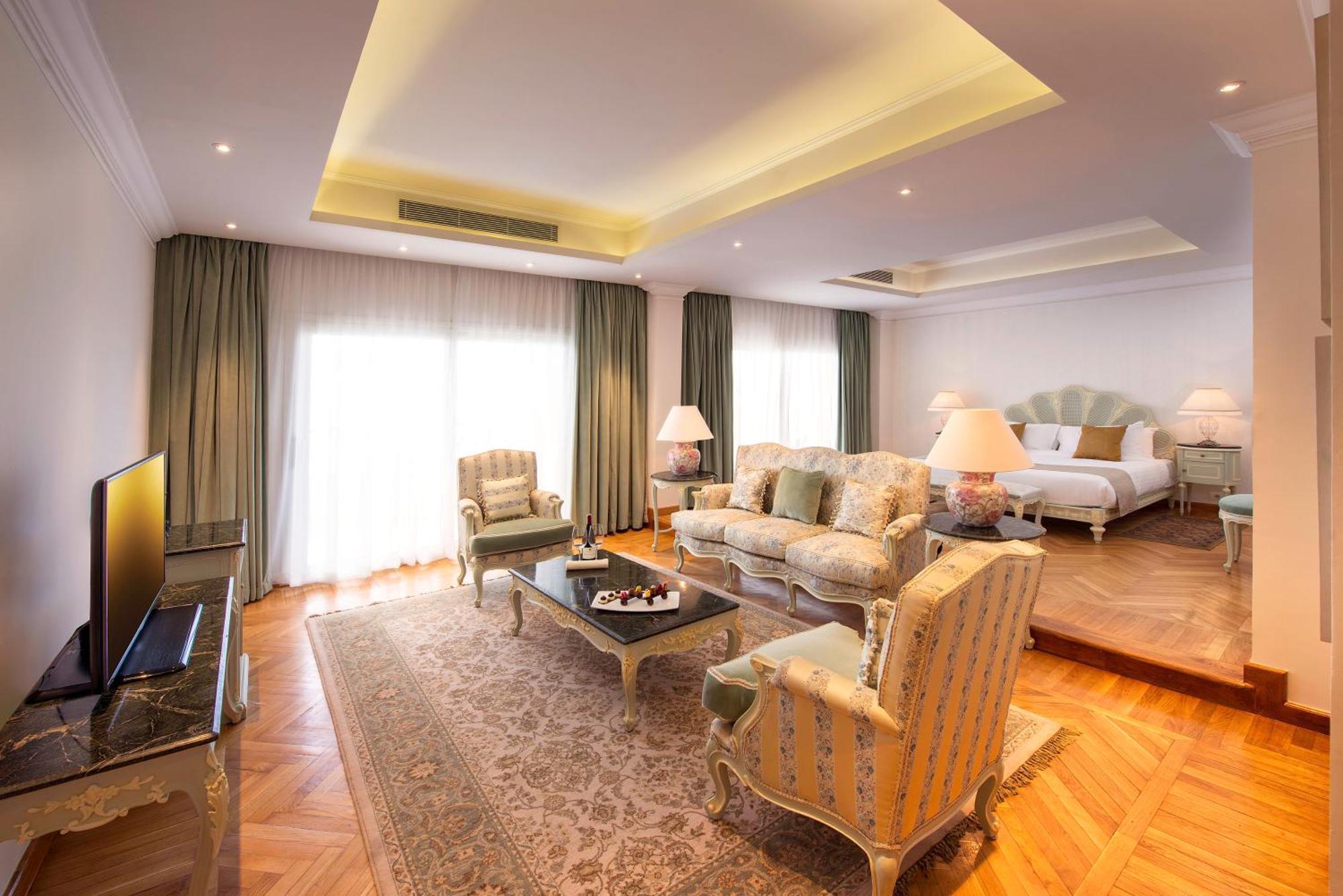 Baron Palace Sahl Hasheesh Hurghada Exterior foto Suite at the hotel