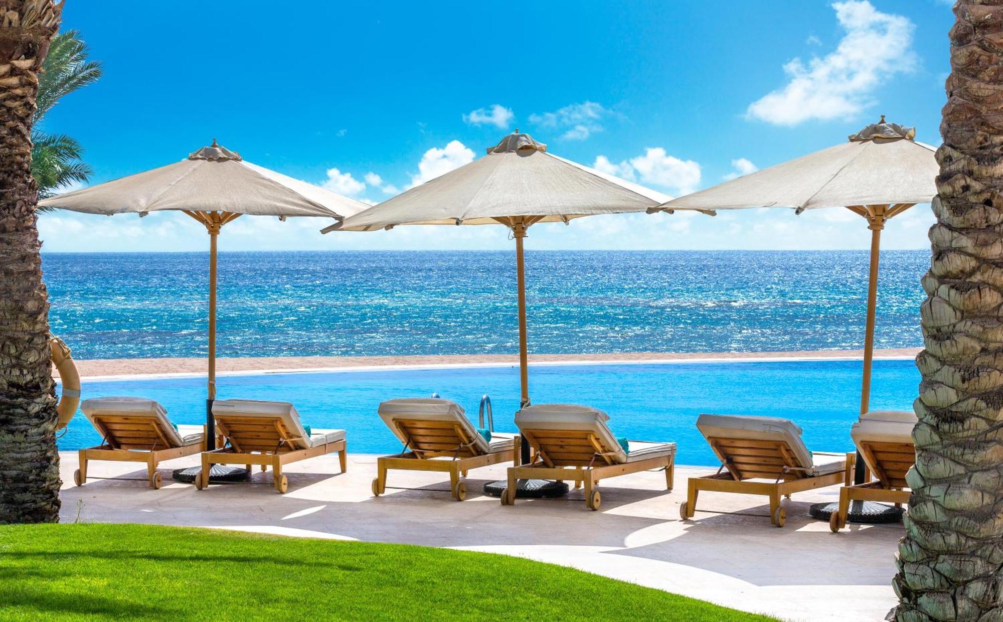 Baron Palace Sahl Hasheesh Hurghada Exterior foto The pool at the Four Seasons Resort