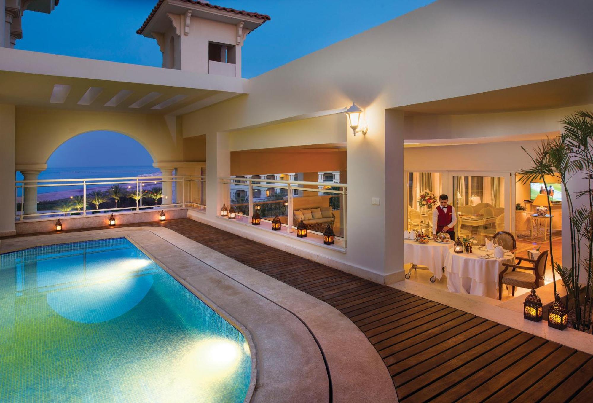 Baron Palace Sahl Hasheesh Hurghada Exterior foto Rooftop pool at the Hard Rock Hotel