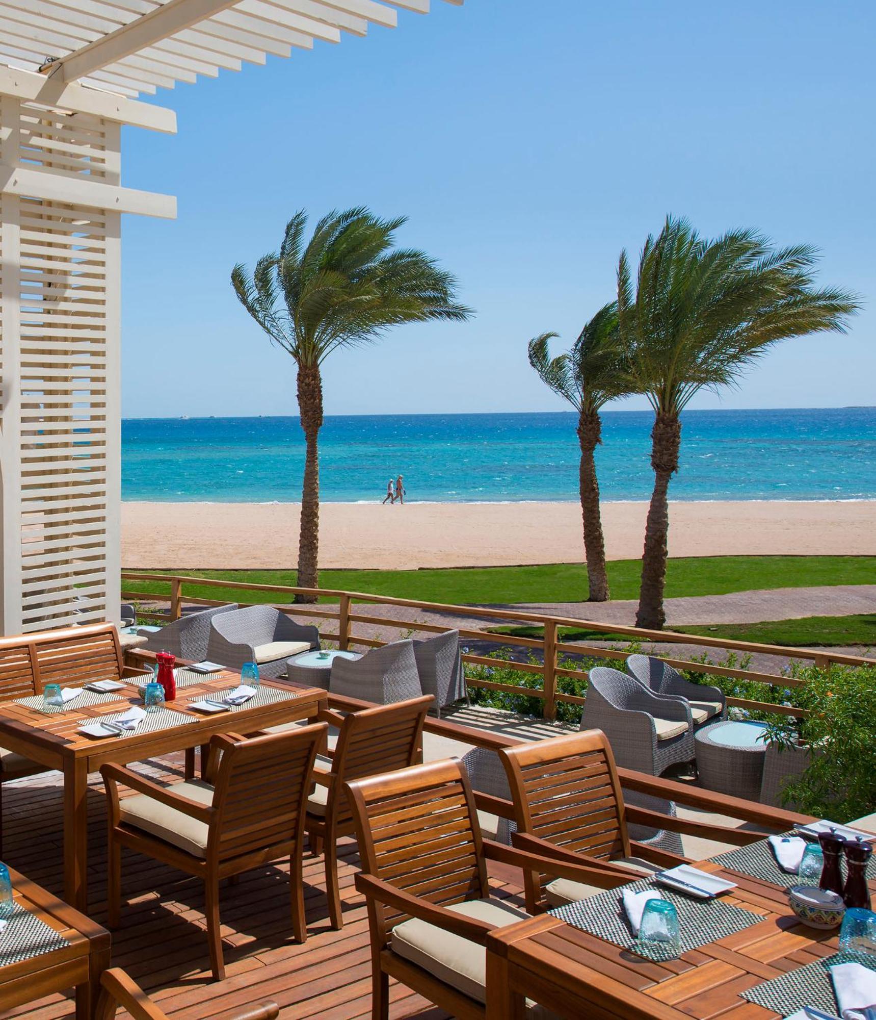 Baron Palace Sahl Hasheesh Hurghada Exterior foto View of the beach from the hotel