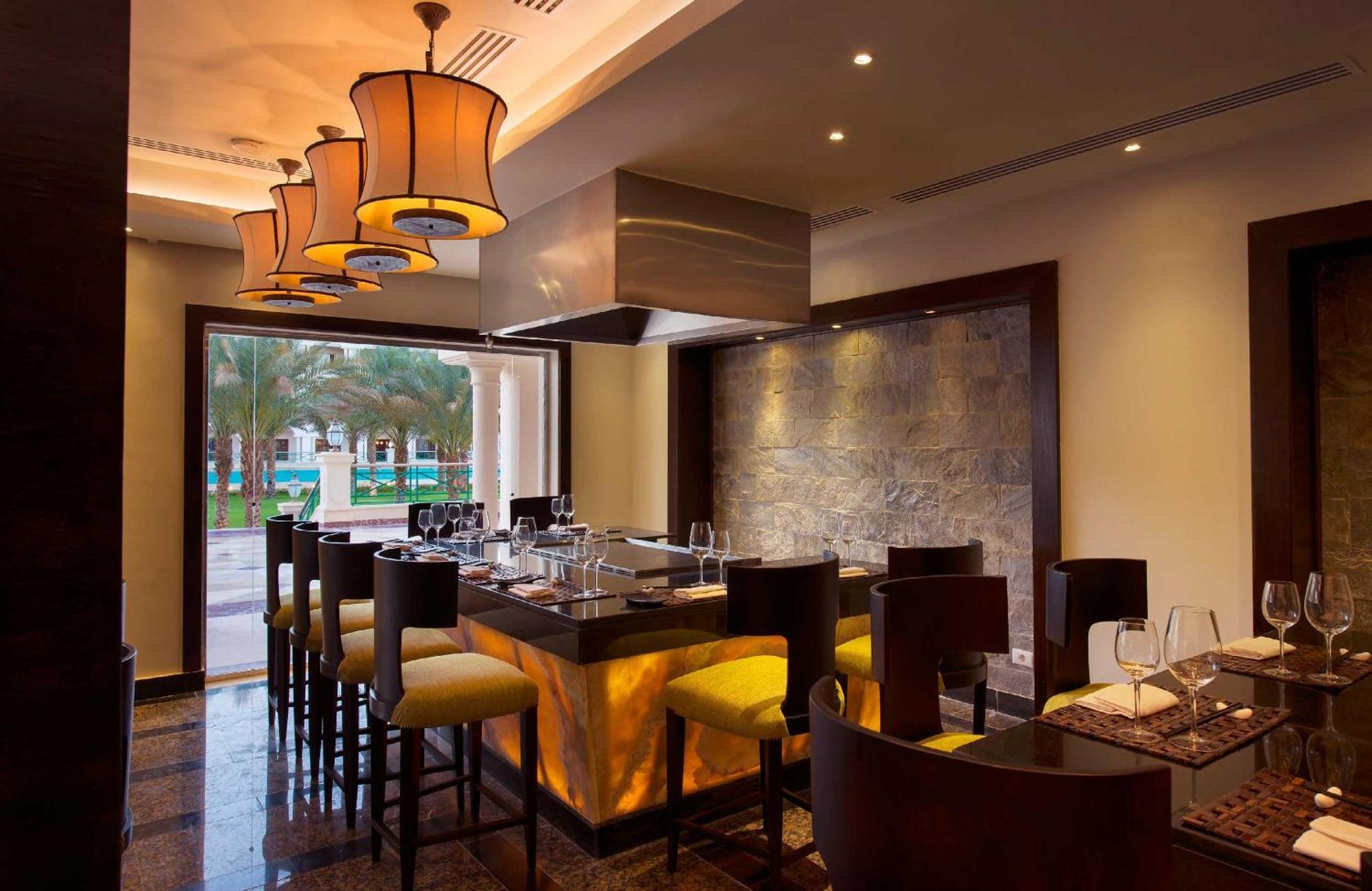 Baron Palace Sahl Hasheesh Hurghada Exterior foto The restaurant