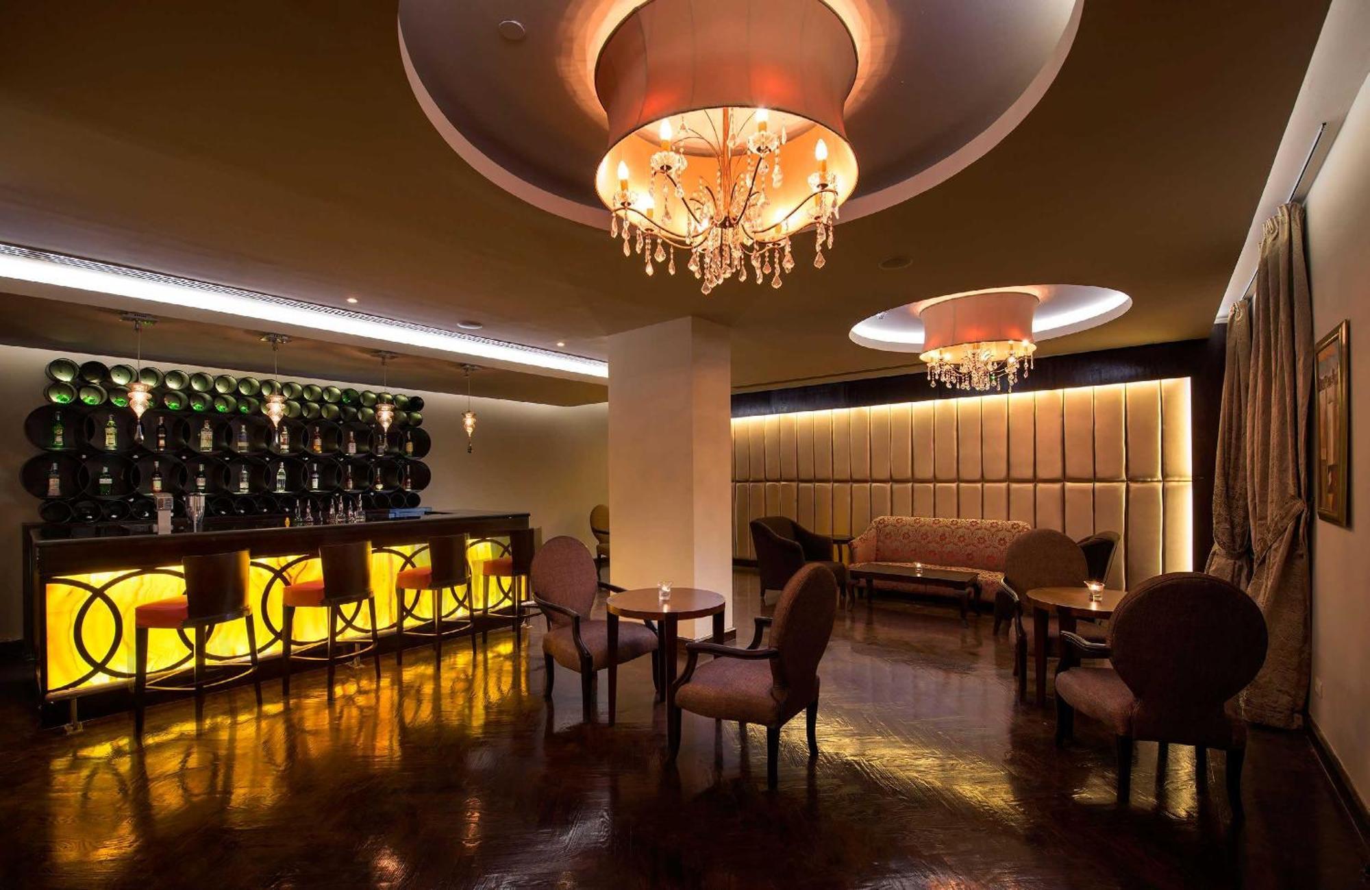 Baron Palace Sahl Hasheesh Hurghada Exterior foto The bar at the Mandarin Oriental, London
